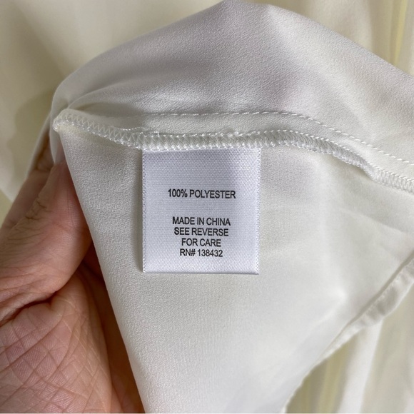 ModCloth High Mock Neck Ruffle Long Sleeve Blouse Shirt Top‎ Ivory Size Medium - Picture 4 of 5